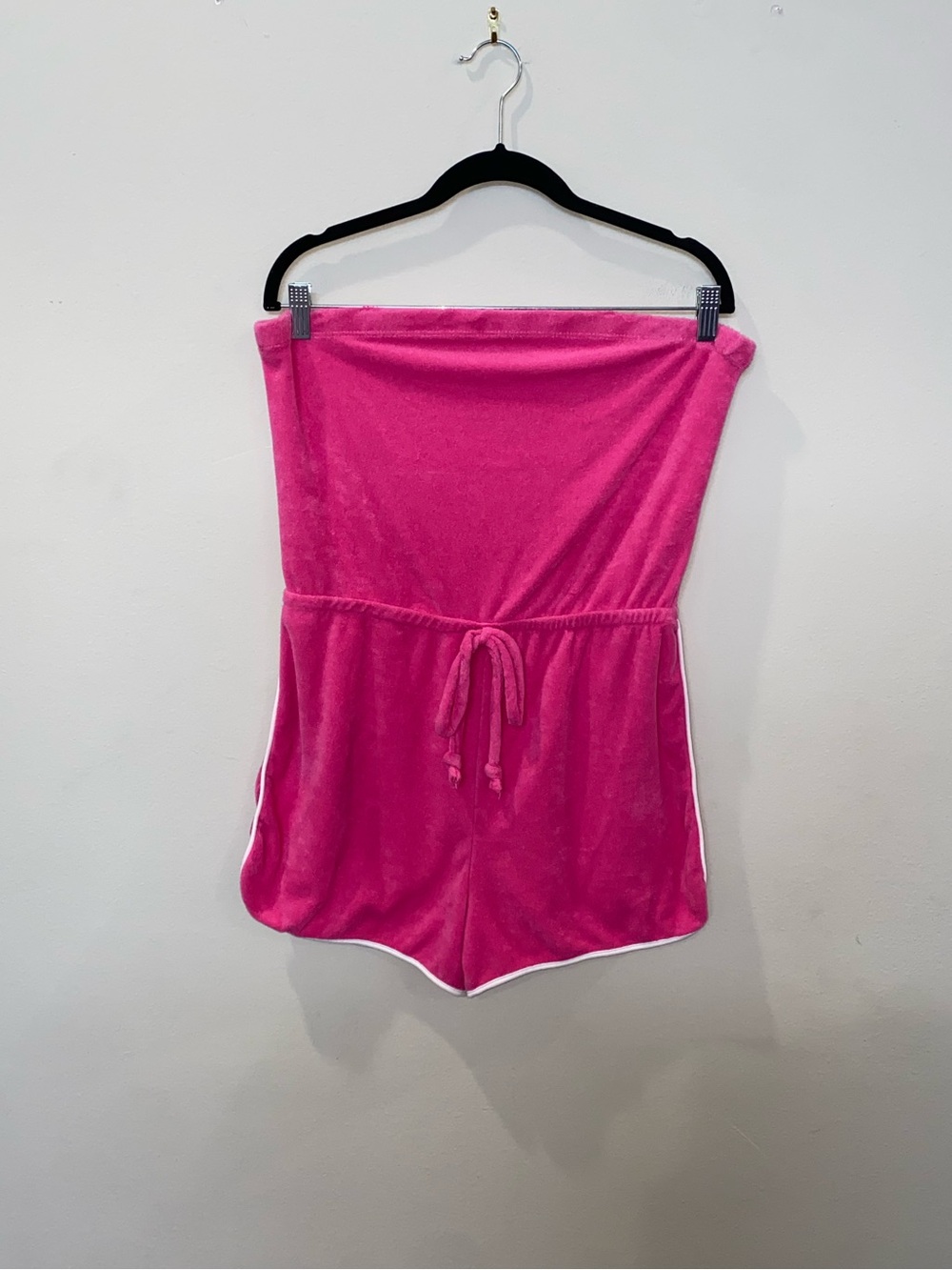 Heart Hips 70s Style Strapless Terry Cloth Romper in Hot Pink with White Trim